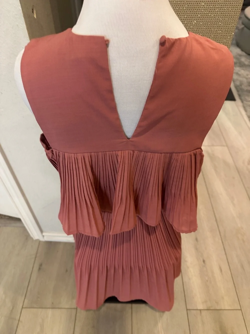 Saks Fifth Avenue Girls Dusty Rose Pleated Party Dress